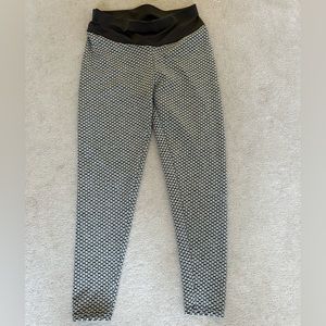 Tik tok leggings that lift your backside